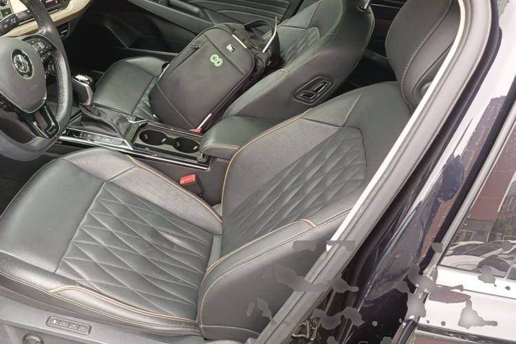 Used Volkswagen Passat 2019 330TSI Luxury Edition China VI Standard Left Front Seat