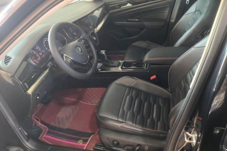 Used Volkswagen Passat 2019 330TSI Elite Edition China VI Left Front Seat