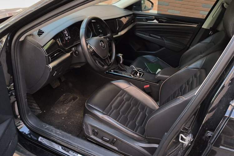 Used Volkswagen Passat 2019 280TSI Elite Edition China VI Standard Left Front Seat