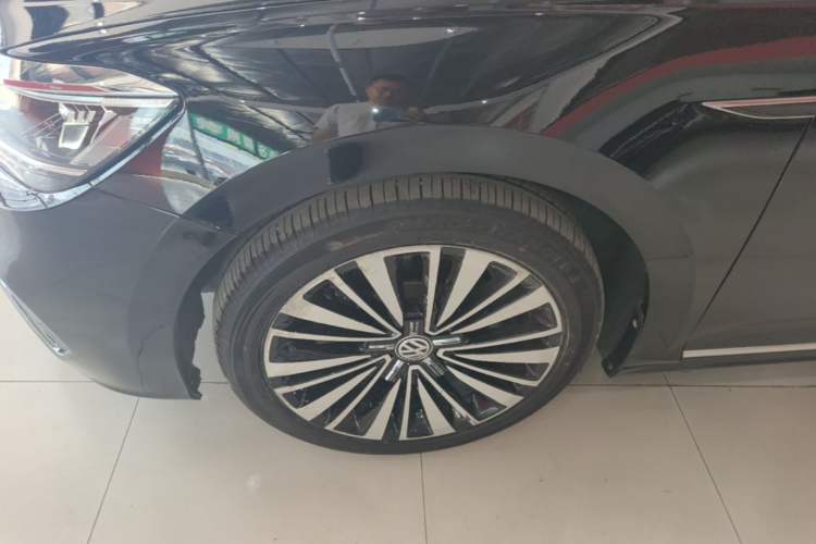 Used Volkswagen Passat 2019 330TSI Luxury Edition China V Standard Left Front Wheel Hub