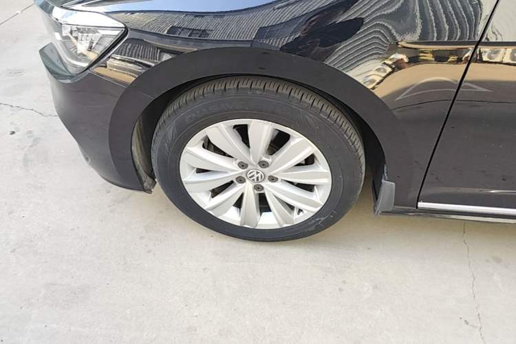 Used Volkswagen Passat 2019 330TSI Elite Edition China VI Left Front Wheel Hub