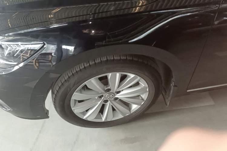 Used Volkswagen Passat 2019 330TSI Elite Edition China V Standard Left Front Wheel Hub