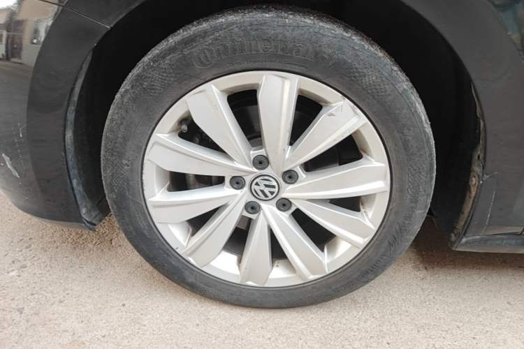 Used Volkswagen Passat 2019 330TSI Elite Edition China V Standard Left Front Wheel Hub
