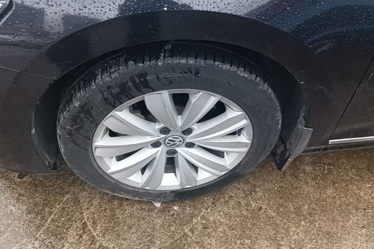 Used Volkswagen Passat 2019 330TSI Elite Edition China V Standard Left Front Wheel Hub