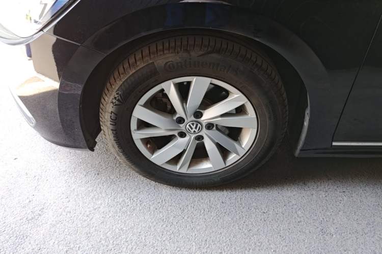 Used Volkswagen Passat 2019 280TSI Business Edition China VI Left Front Wheel Hub