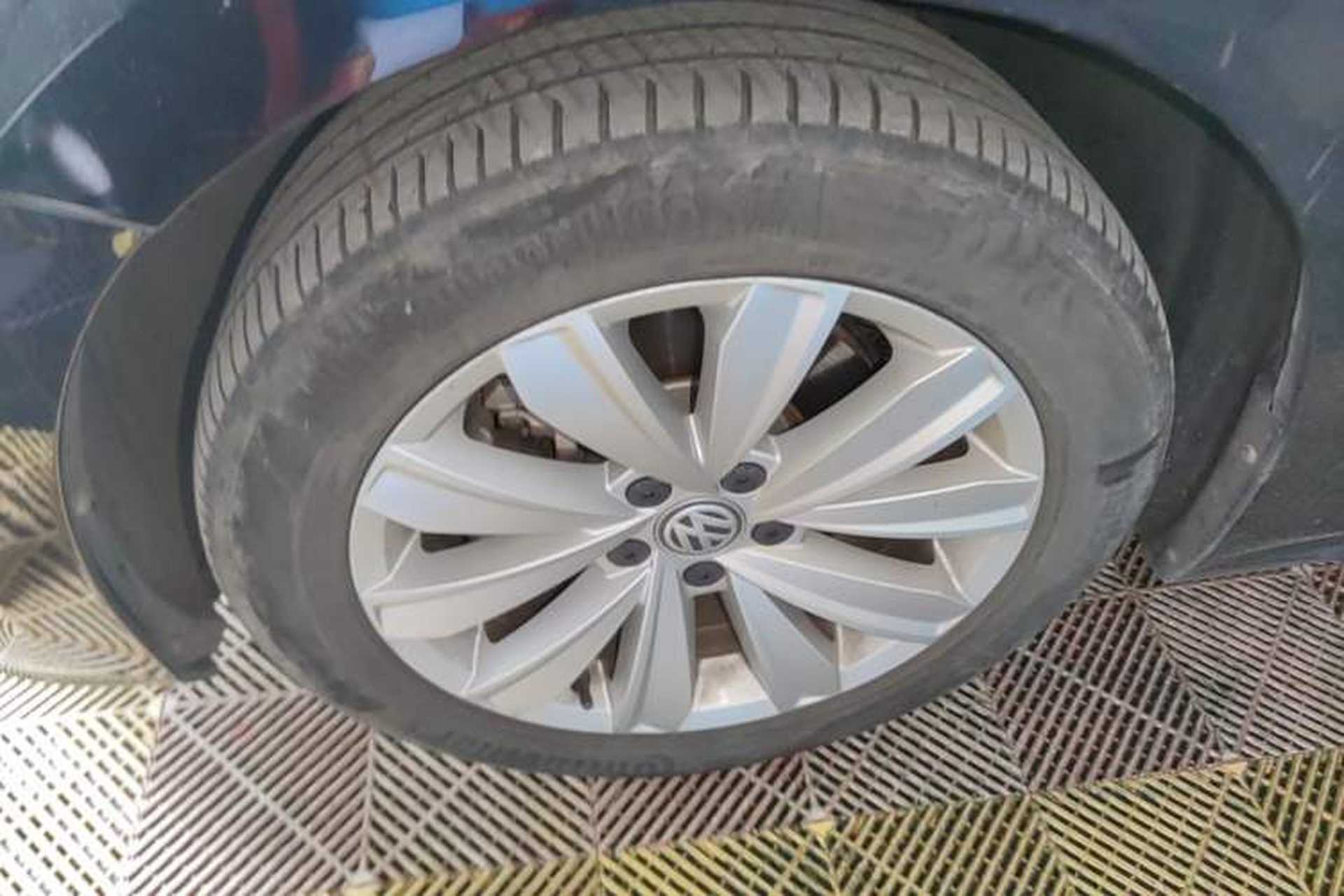 Used Volkswagen Passat 2019 330TSI Elite Edition China VI Left Front Wheel Hub