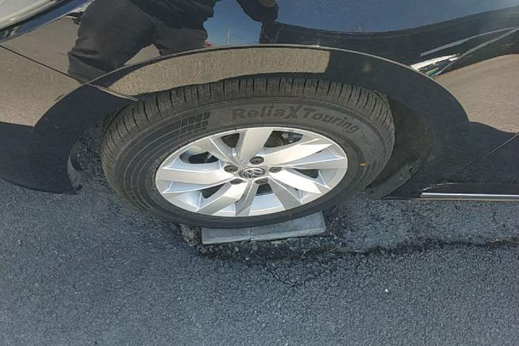 Used Volkswagen Passat 2019 280TSI Business Edition China VI Left Front Wheel Hub