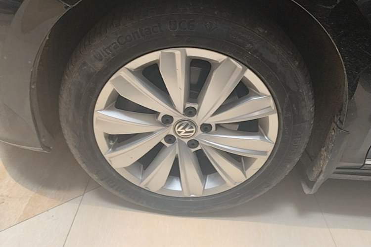 Used Volkswagen Passat 2019 330TSI Elite Edition China VI Left Front Wheel Hub