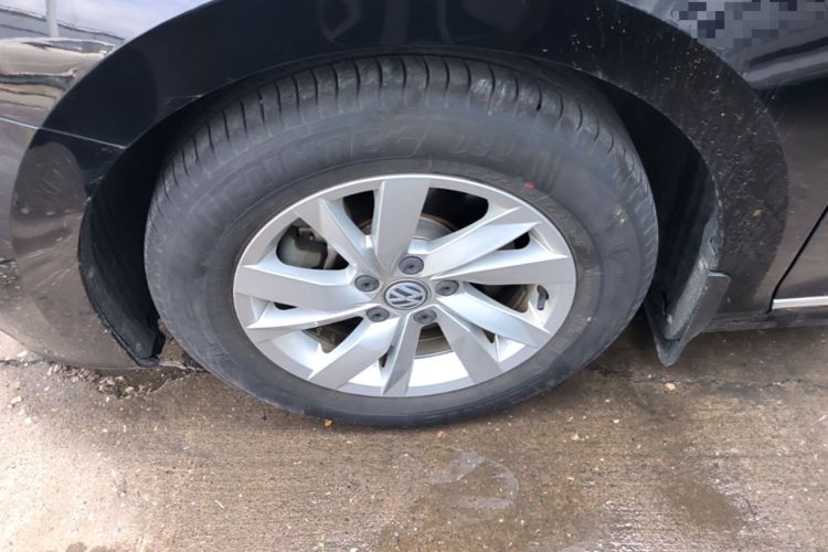 Used Volkswagen Passat 2019 280TSI Business Edition China VI Left Front Wheel Hub