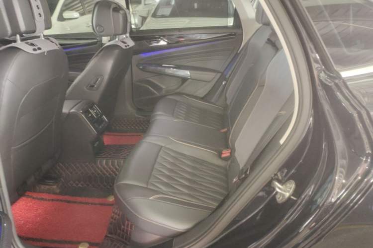 Used Volkswagen Passat 2019 330TSI Luxury Edition China VI Standard Left Rear Seat