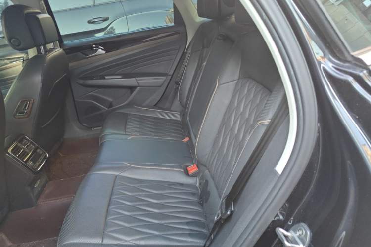 Used Volkswagen Passat 2019 330TSI Luxury Edition China V Standard Left Rear Seat