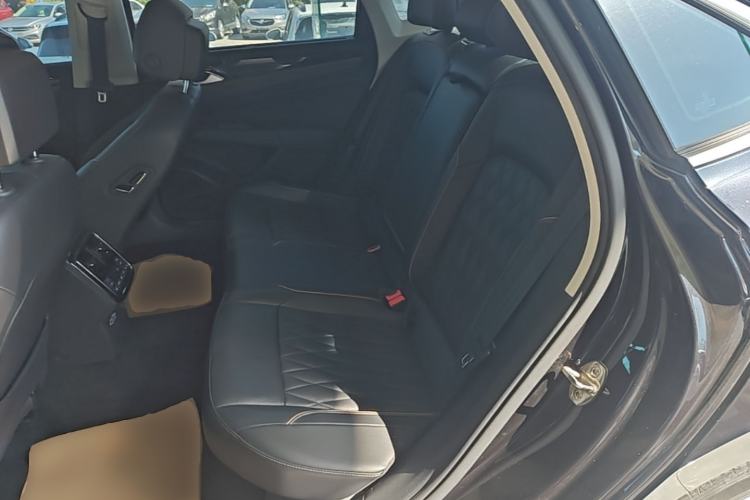 Used Volkswagen Passat 2019 330TSI Prestige Edition China VI Standard Left Rear Seat