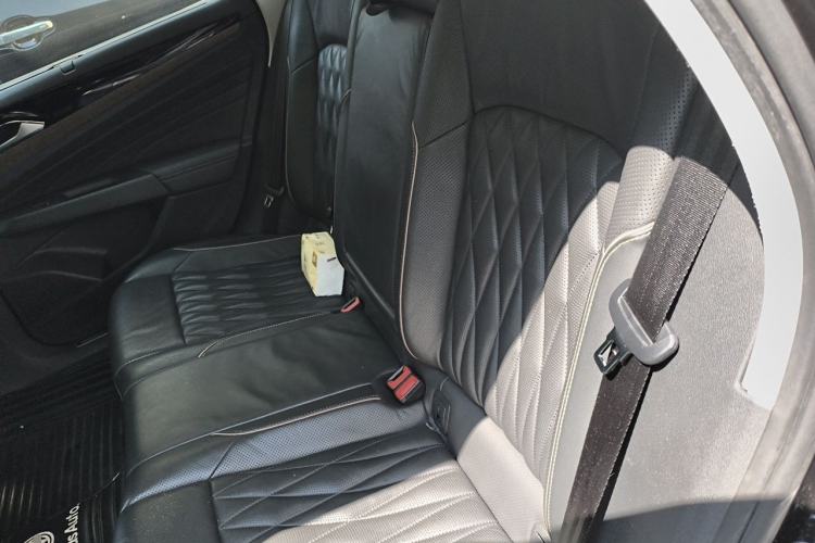 Used Volkswagen Passat 2019 330TSI Luxury Edition China VI Standard Left Rear Seat
