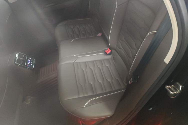 Used Volkswagen Passat 2019 330TSI Elite Edition China V Standard Left Rear Seat