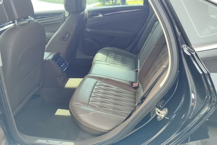 Used Volkswagen Passat 2019 330TSI Luxury Edition China VI Standard Left Rear Seat