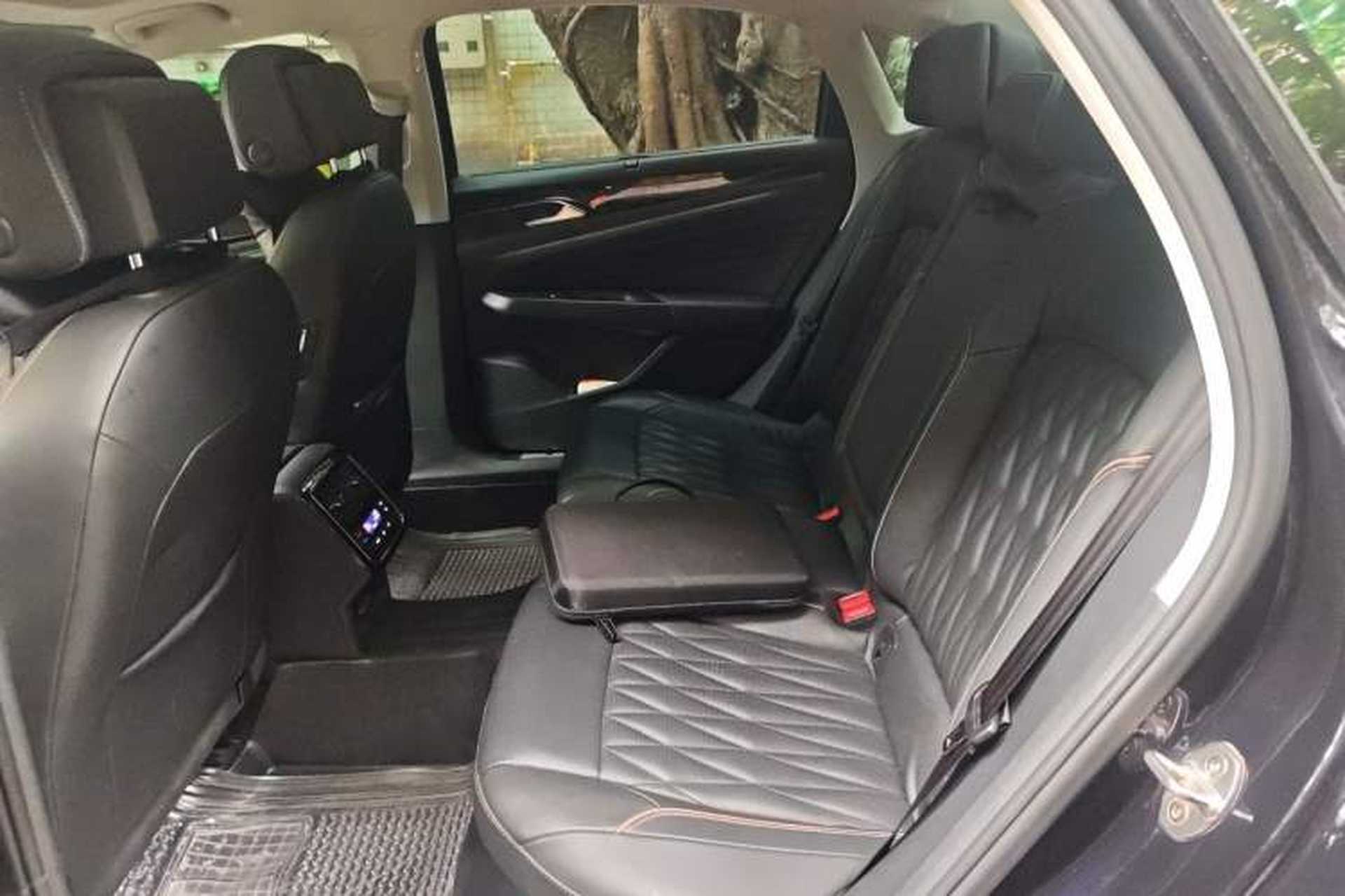 Used Volkswagen Passat 2019 330TSI Luxury Edition China V Standard Left Rear Seat