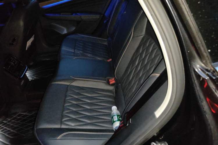 Used Volkswagen Passat 2019 330TSI Prestige Edition China V Standard Left Rear Seat