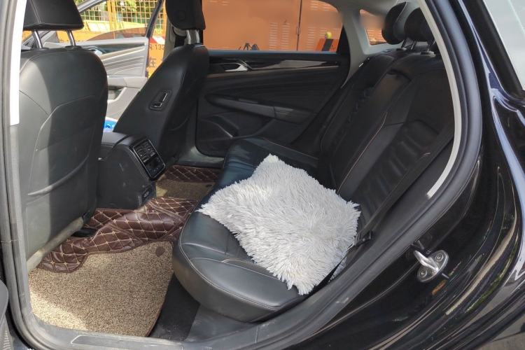 Used Volkswagen Passat 2019 330TSI Elite Edition China VI Left Rear Seat