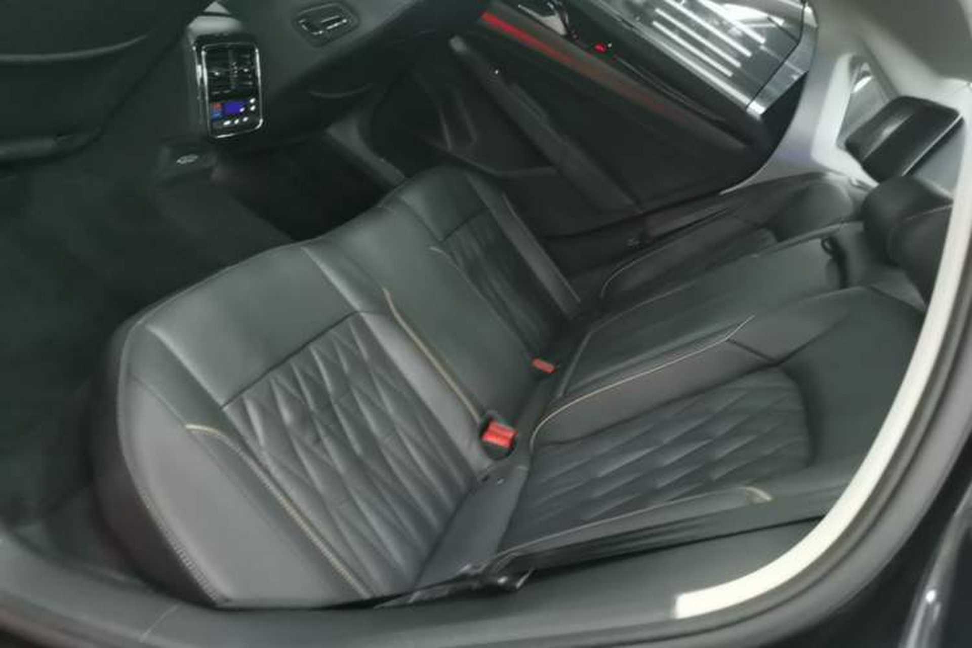 Used Volkswagen Passat 2019 330TSI Luxury Edition China VI Standard Left Rear Seat