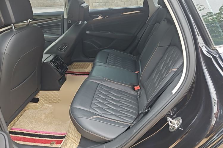 Used Volkswagen Passat 2019 380TSI Luxury Edition China VI Standard Left Rear Seat