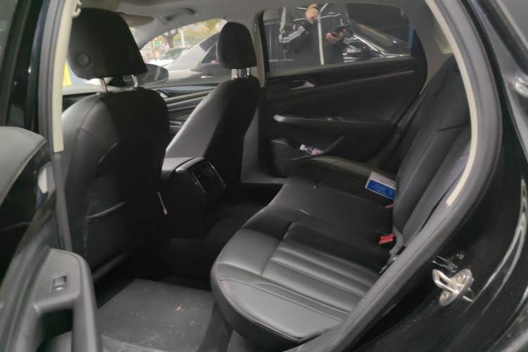 Used Volkswagen Passat 2019 280TSI Business Edition China VI Left Rear Seat