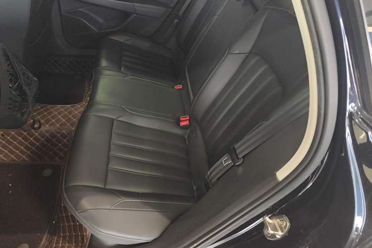Used Volkswagen Passat 2019 280TSI Business Edition China VI Left Rear Seat