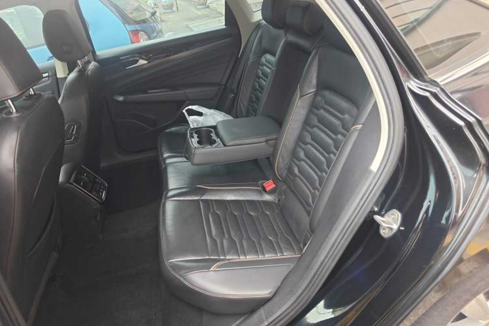 Used Volkswagen Passat 2019 330TSI Elite Edition China VI Left Rear Seat