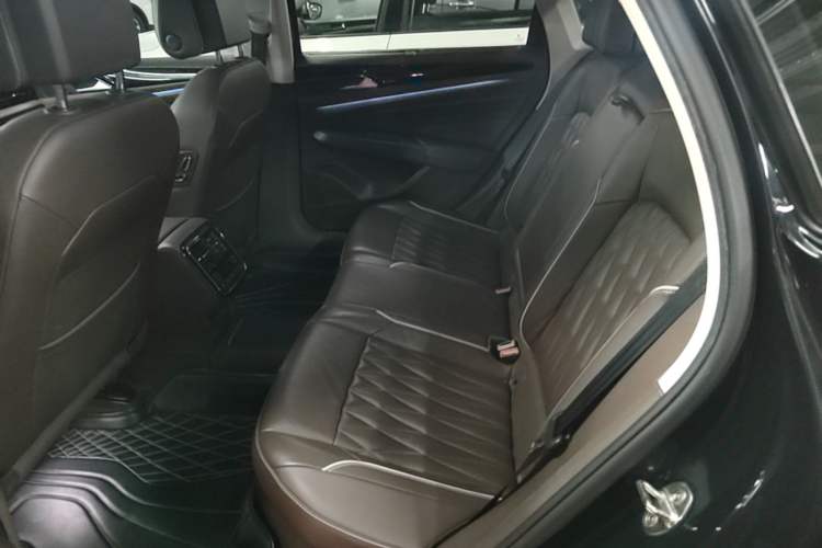 Used Volkswagen Passat 2019 330TSI Prestige Edition China VI Standard Left Rear Seat