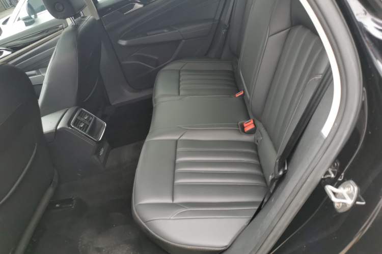 Used Volkswagen Passat 2019 280TSI Business Edition China VI Left Rear Seat