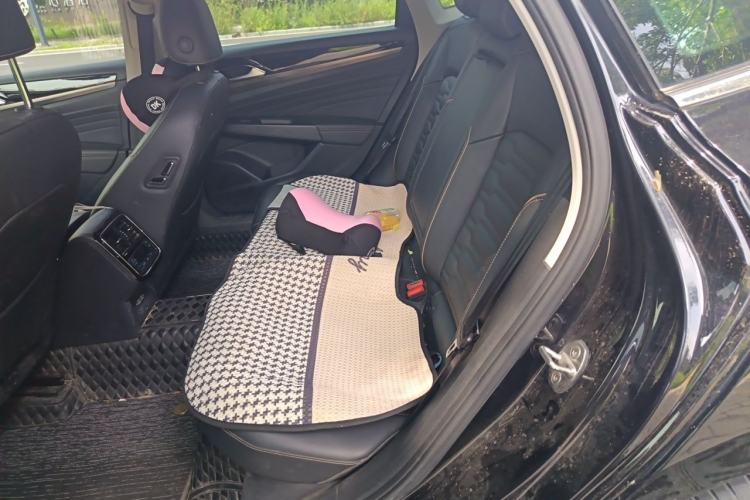 Used Volkswagen Passat 2019 330TSI Elite Edition China VI Left Rear Seat