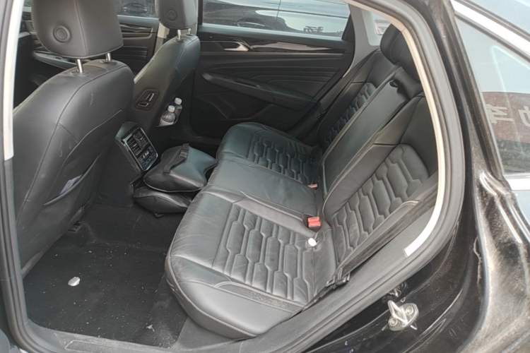 Used Volkswagen Passat 2019 330TSI Elite Edition China V Standard Left Rear Seat