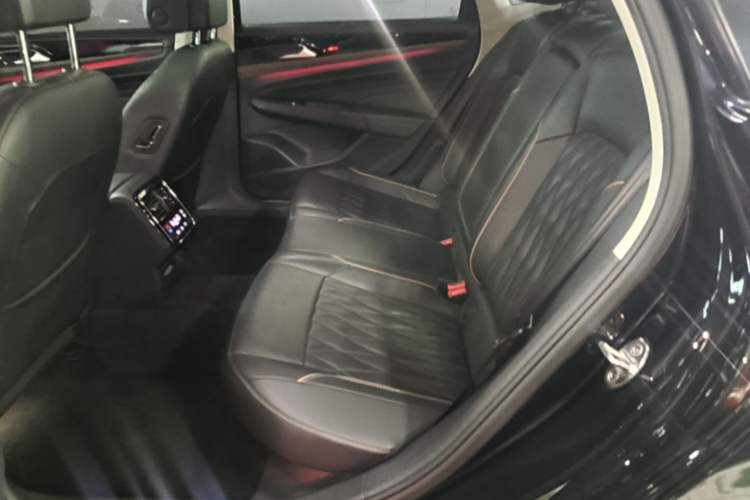 Used Volkswagen Passat 2019 330TSI Luxury Edition China V Standard Left Rear Seat