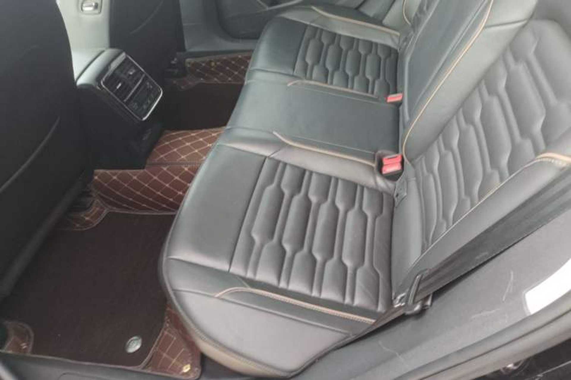 Used Volkswagen Passat 2019 330TSI Elite Edition China VI Left Rear Seat