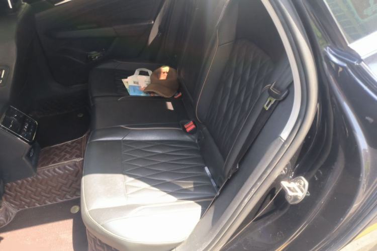 Used Volkswagen Passat 2019 330TSI Luxury Edition China VI Standard Left Rear Seat