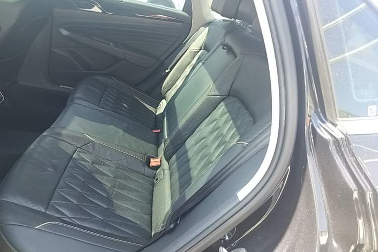 Used Volkswagen Passat 2019 330TSI Luxury Edition China V Standard Left Rear Seat