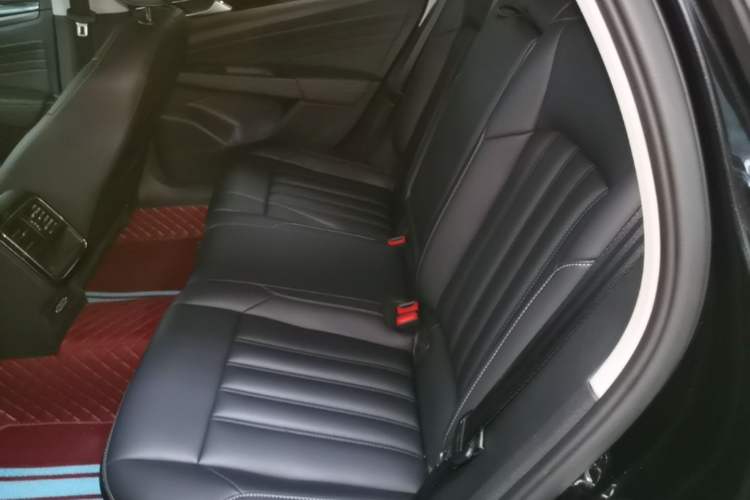 Used Volkswagen Passat 2019 280TSI Business Edition China VI Left Rear Seat