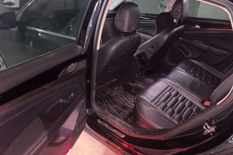 Used Volkswagen Passat 2019 330TSI Elite Edition China V Standard Left Rear Seat