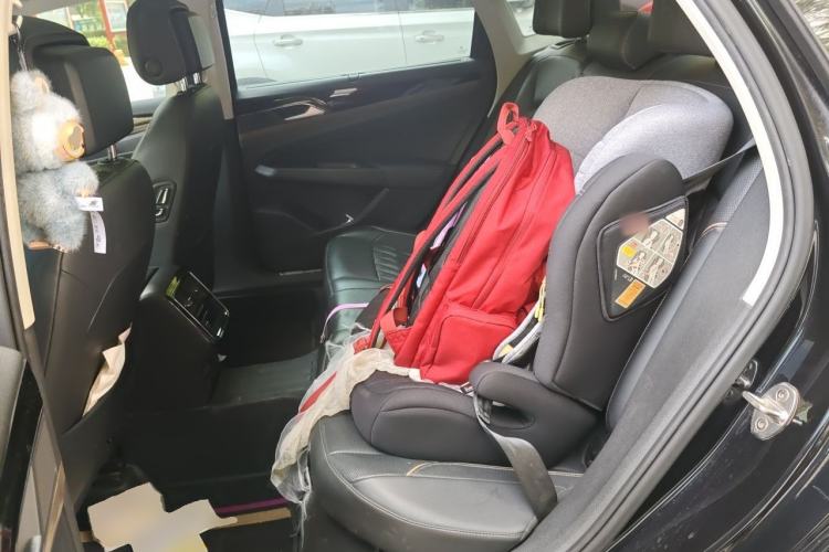 Used Volkswagen Passat 2019 330TSI Luxury Edition China VI Standard Left Rear Seat