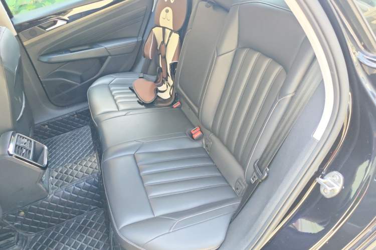 Used Volkswagen Passat 2019 280TSI Business Edition China VI Left Rear Seat