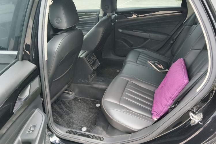 Used Volkswagen Passat 2019 280TSI Business Edition China VI Left Rear Seat