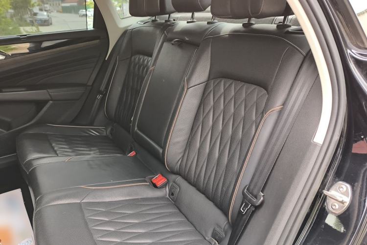 Used Volkswagen Passat 2019 330TSI Luxury Edition China VI Standard Left Rear Seat