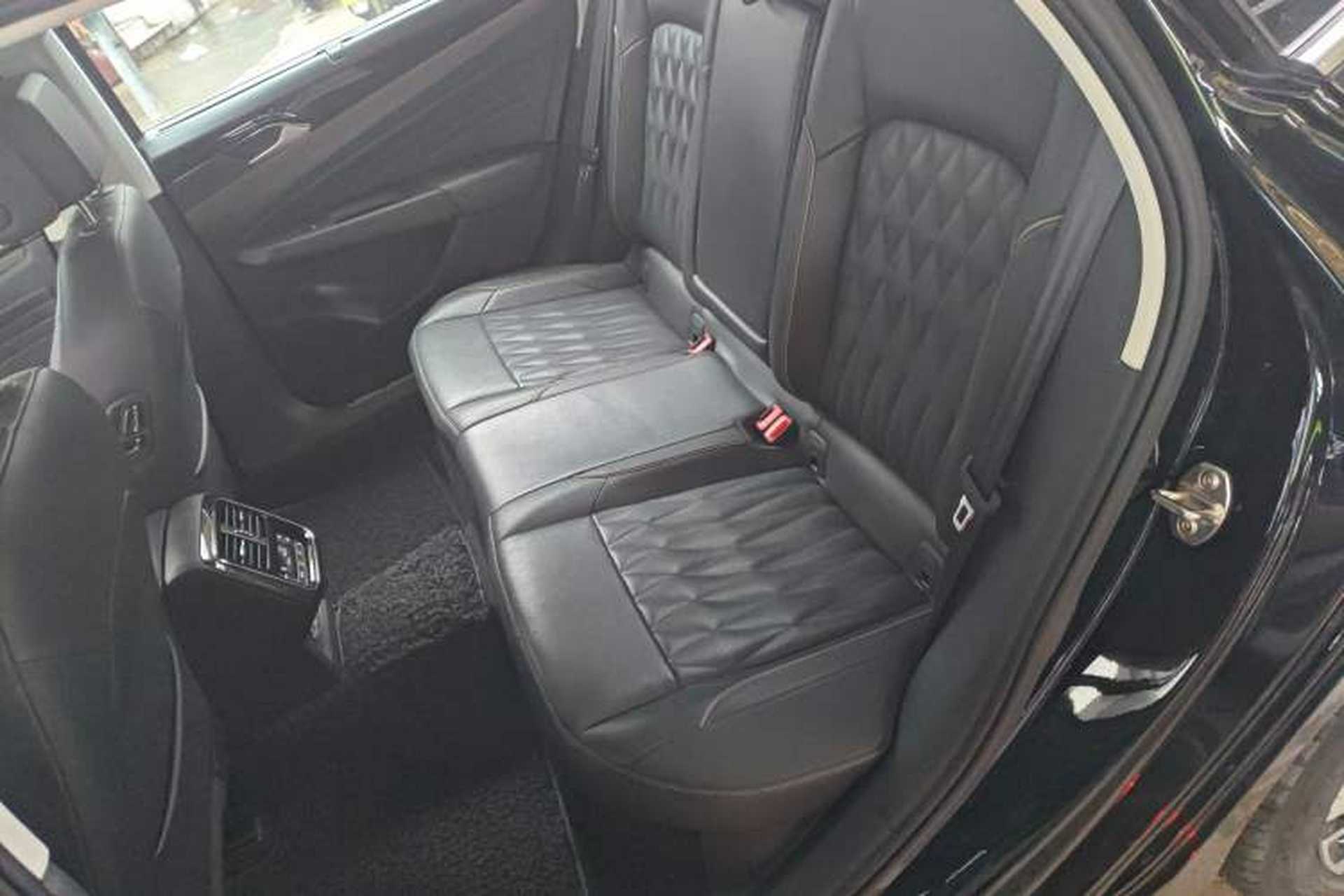 Used Volkswagen Passat 2019 330TSI Prestige Edition China VI Standard Left Rear Seat