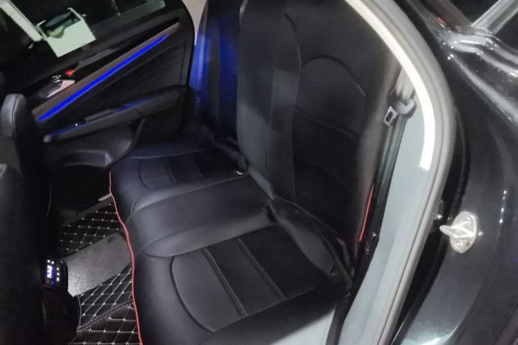Used Volkswagen Passat 2019 330TSI Luxury Edition China VI Standard Left Rear Seat