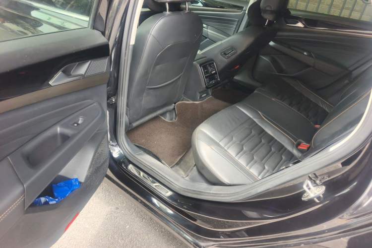 Used Volkswagen Passat 2019 280TSI Elite Edition China VI Standard Left Rear Seat