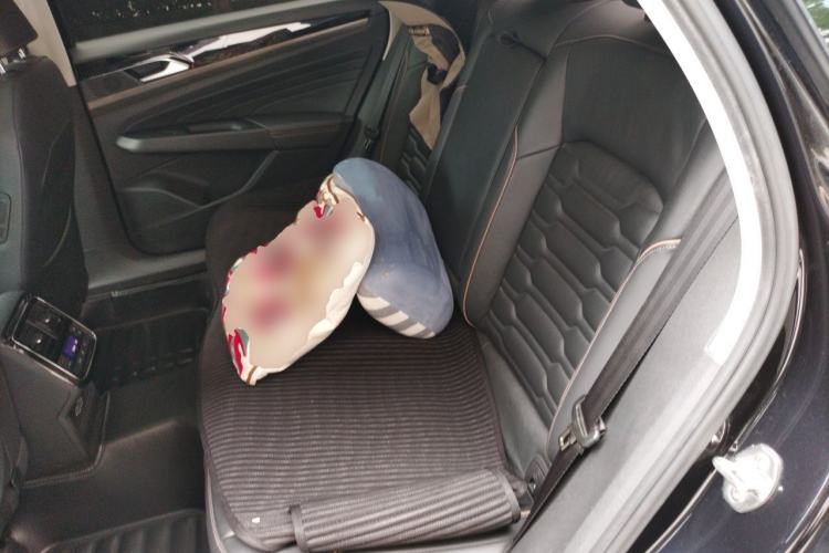 Used Volkswagen Passat 2019 330TSI Elite Edition China VI Left Rear Seat