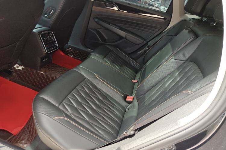 Used Volkswagen Passat 2019 330TSI Prestige Edition China V Standard Left Rear Seat