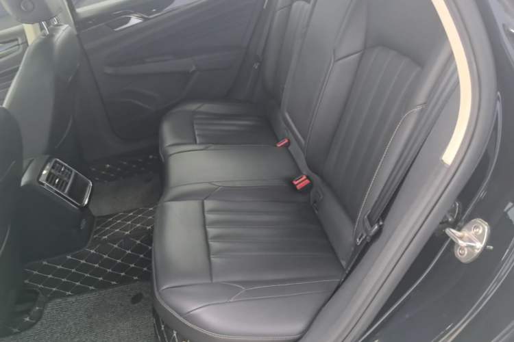 Used Volkswagen Passat 2019 280TSI Business Edition China VI Left Rear Seat
