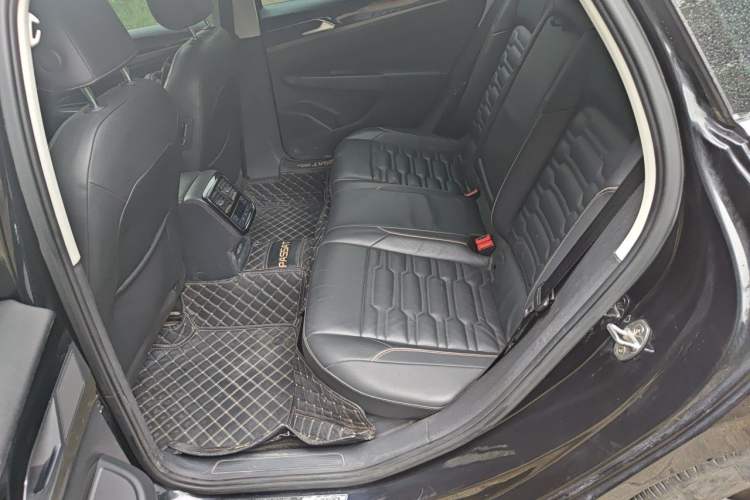 Used Volkswagen Passat 2019 330TSI Elite Edition China V Standard Left Rear Seat