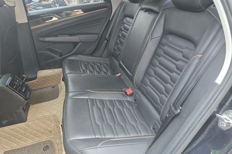 Used Volkswagen Passat 2019 330TSI Elite Edition China VI Left Rear Seat