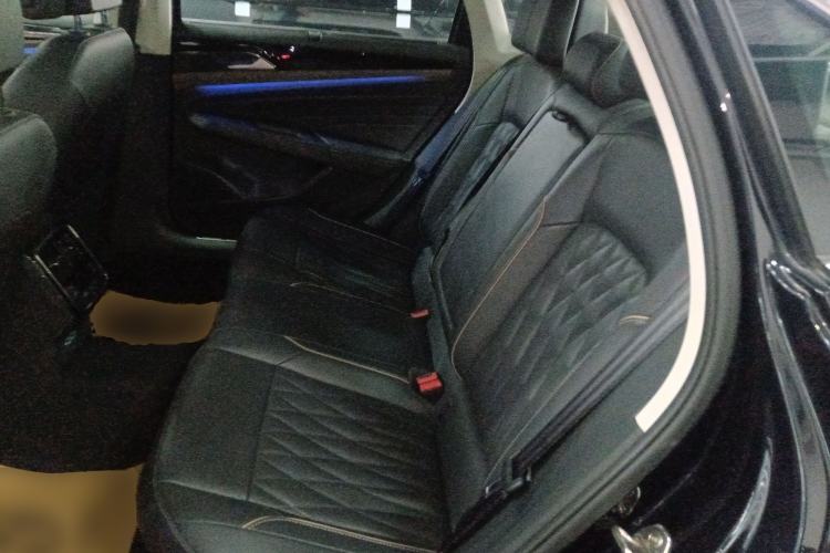 Used Volkswagen Passat 2019 380TSI Luxury Edition China VI Standard Left Rear Seat